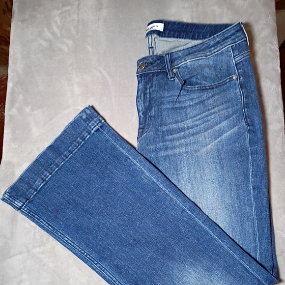 Vigoss Classic Blue Flare Jeans - Picture 7 of 7